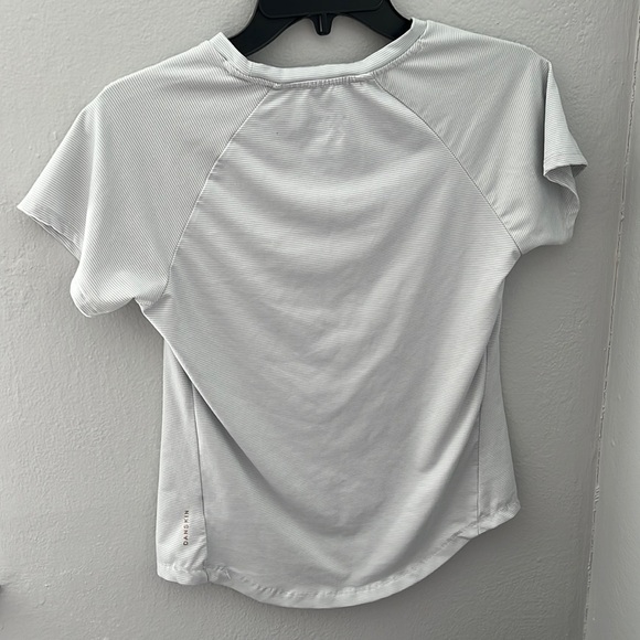 “Danskin-Women’s workout shirt size small” - Picture 2 of 7
